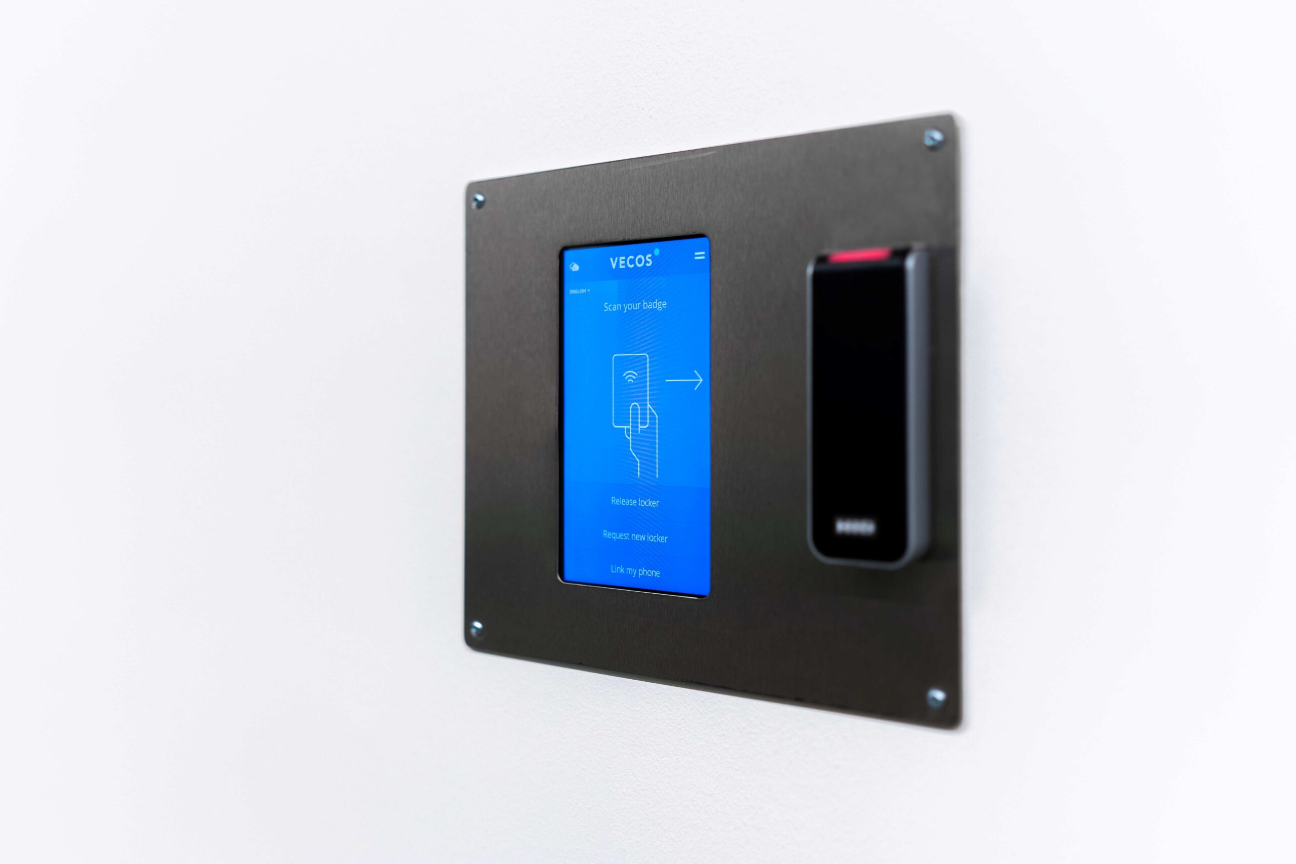 Simplicity smart lock with Vecos software.