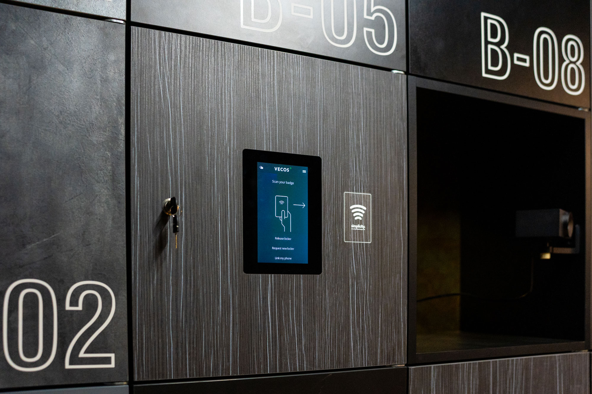 Simplicity smart lockers powered by Vecos.